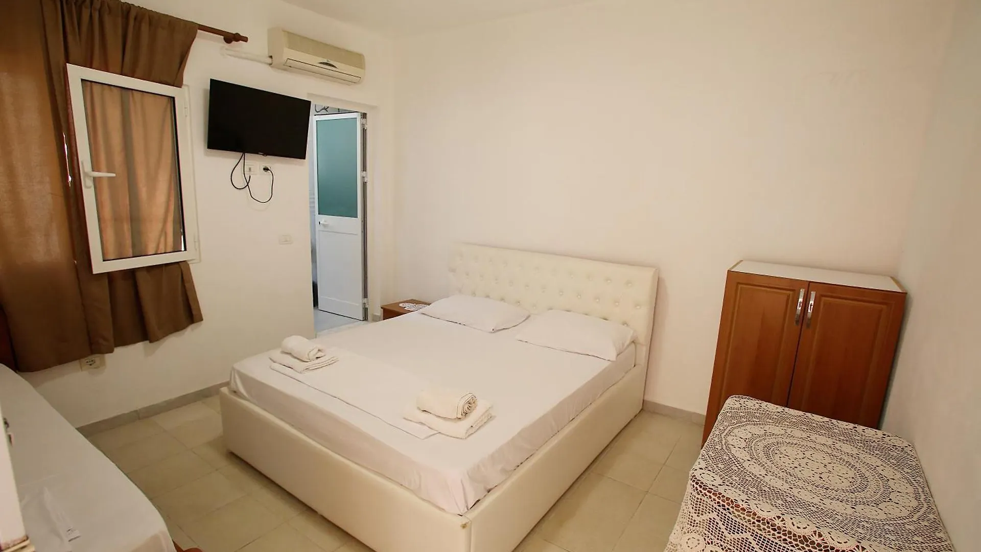 Vila Hyseni Durrës